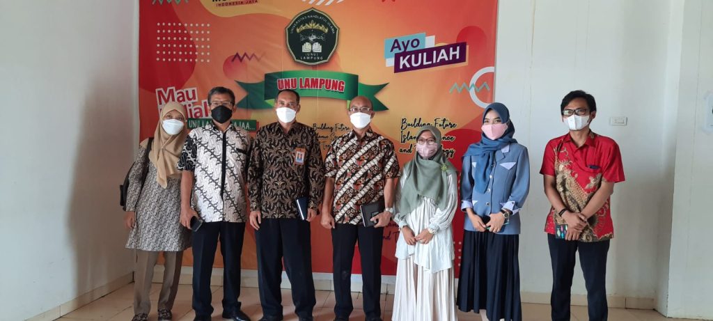Foto bersama pihak BPS Provinsi Lampung didampingi oleh Wakil Rektor UNU Lampung serta Wakil Dekan Fakultas Sains dan Teknologi UNU Lampung